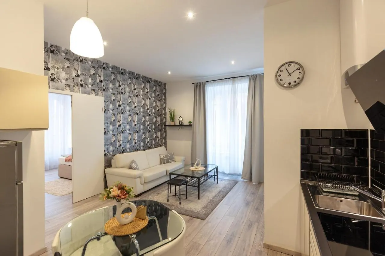 Karavan Corner Apartments Будапешт
