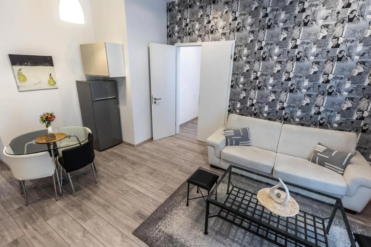 Karavan Corner Apartments Будапешт